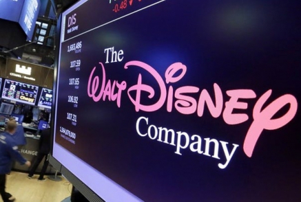 Чистая прибыль Disney сократилась в два раза