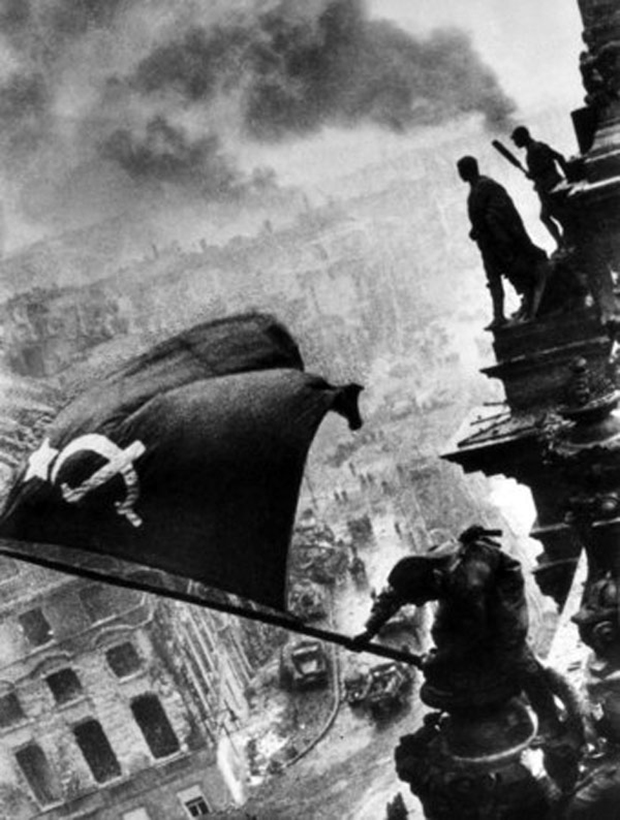 военные фотографии, день победы, 9 мая, фотографии со второй мировой, Евгений Халдей,Макс Альперт, Дмитрий Бальтерманц  