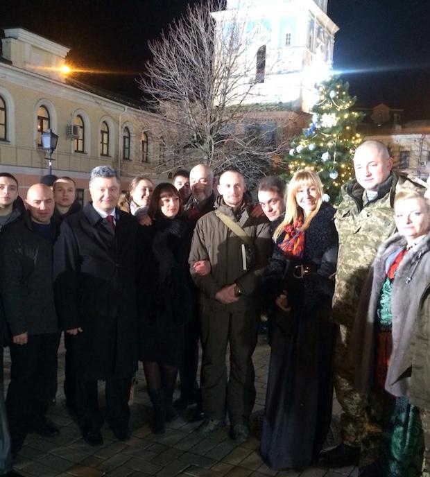 Новогоднее обращение президента Украины, Петр Порошенко, Юрий Бирюков, Юрий Стець